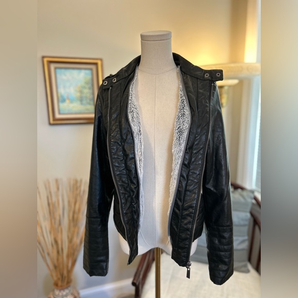 J2 Faux Black Leather Jacket - Picture 9 of 10